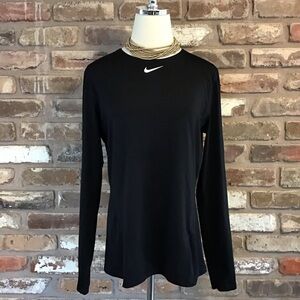 NIKE Dri-Fit Women's Black Quick Dry Long Sleeve Athletic Workout Tee L
